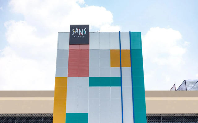 OYO 3735 Liv Hotel
