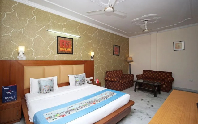 OYO 9011 Hotel Lohmod