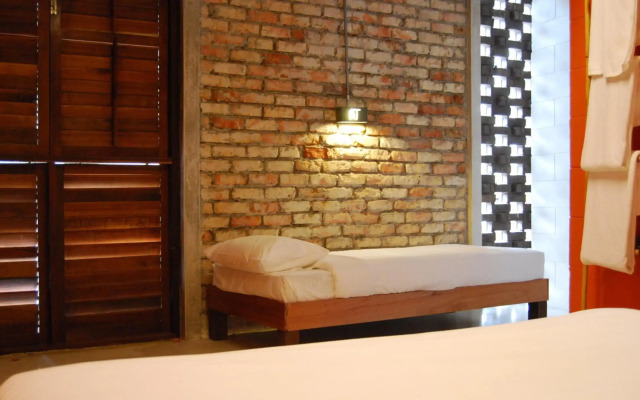 Lantern Hotel