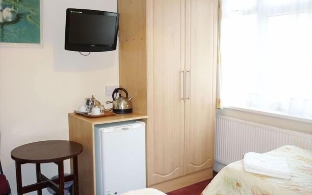 Acton Town Hotel