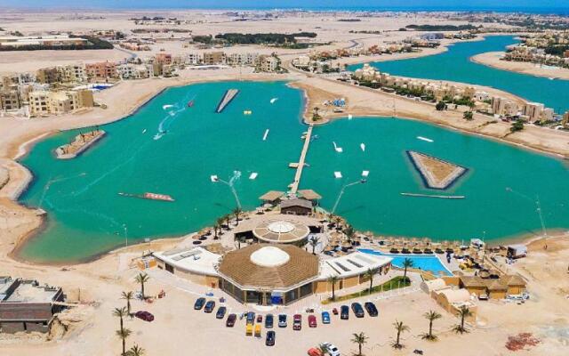 Waterside Apartments, El Gouna 1Bd plus Private Roof Terrace