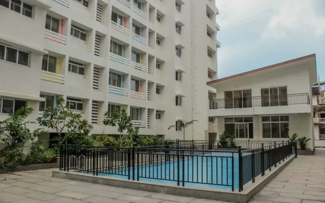 OYO Home 9787 2BHK Green View Miramar Beach