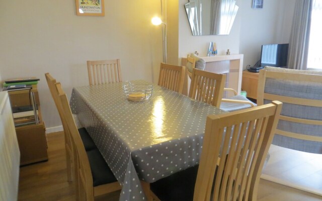 Pear Tree Place
