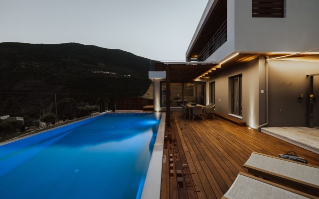 Luxury 2S villa Alpha with private pool