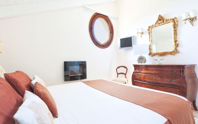 Romantic Rooftop Apartment with Pool&Terrace