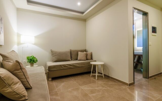 Remezzo Apartments & Studios