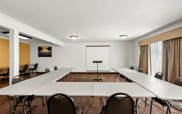 Best Western Chieftain Inn