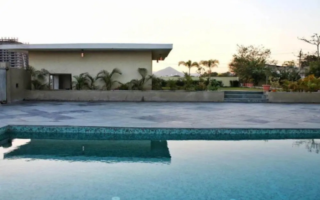 Sudishti Holiday Homes and Farms