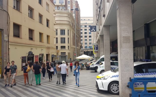 Rentalis Gran Vía - Luna