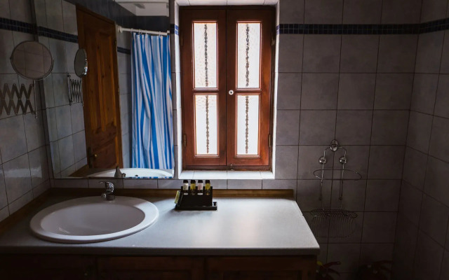 Karnayo Traditional Houses