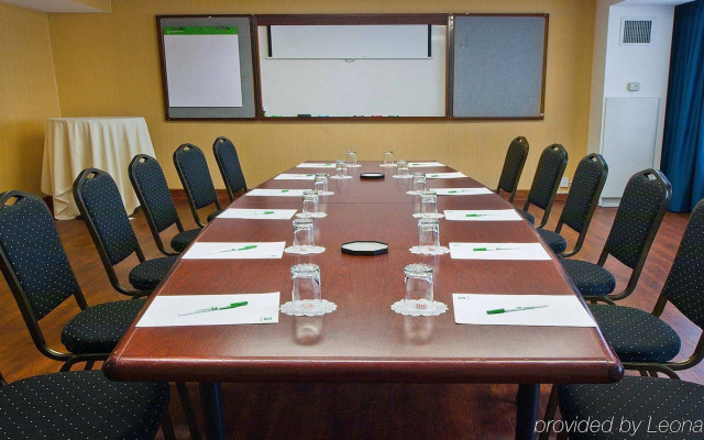 Buffalo Airport Hotel