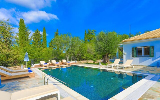 Achilleion Forest Villa