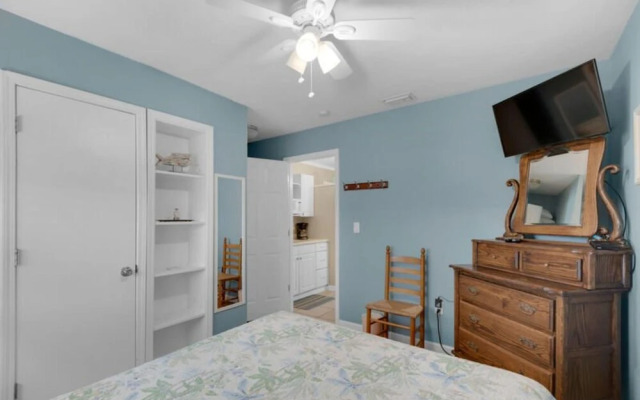 Pineapple Cabana by Bliss Beach Rentals