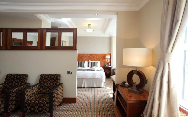 Pier Hotel