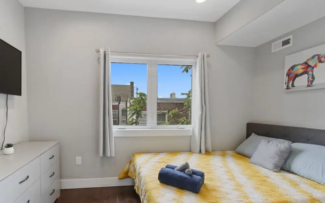 Luxury Roofdeck Retreat 4-bdrm Near Penn Chop