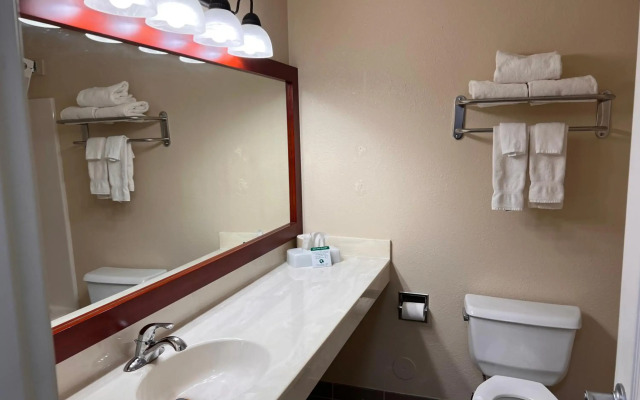 Grandstay Hotel and Suites