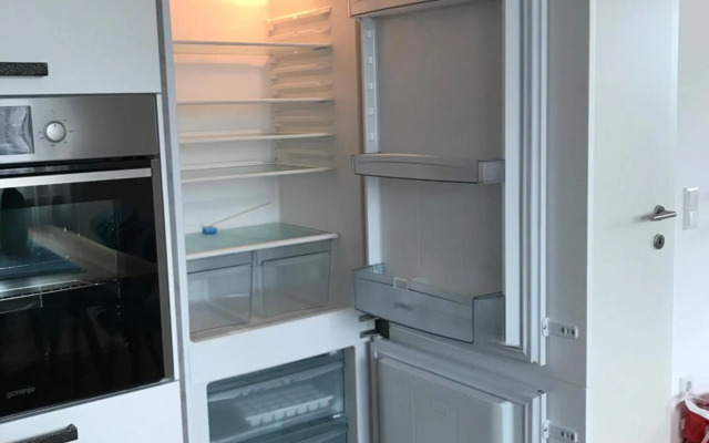 Vienna Hauptbanhof and Belvedere two bedroom apartment