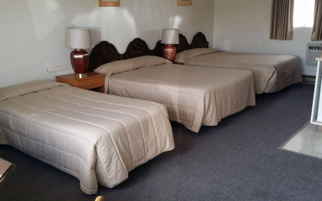Tahitian Motor Inn