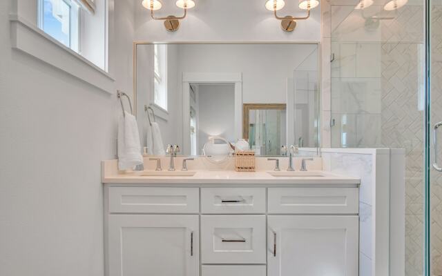 Good Vibes At Sunflower Beach