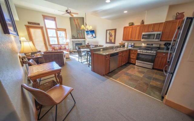Red Hawk Townhomes 2337