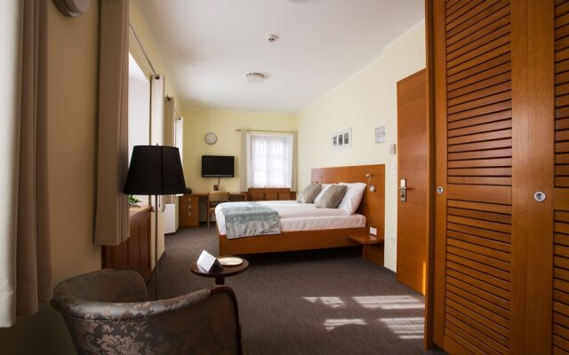 Hotel and guest house Triglav Dobrna