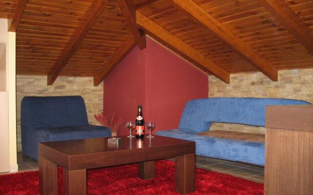 Hotel Prigipikon Suites And sofites