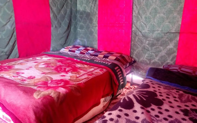 Nomadic Desert Camp Tours