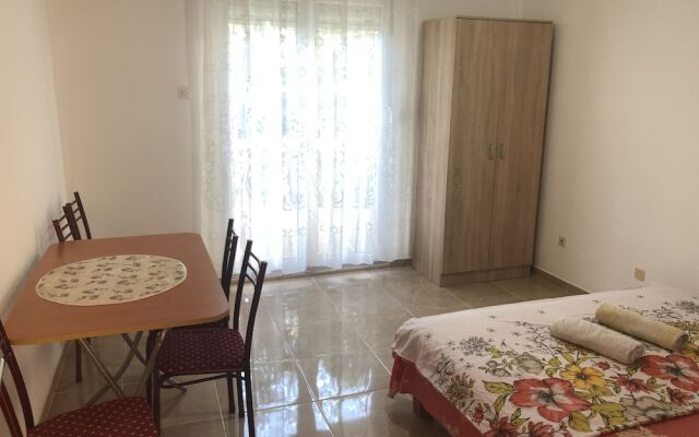 Green Villa