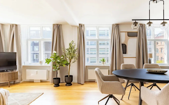Sanders Regent Bright Apartment in City Center