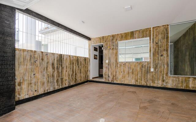 Casa ampla c/ churrasqueira nos Ingleses CRL001