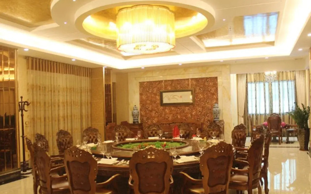 Zhoukou Binjiang International Hotel