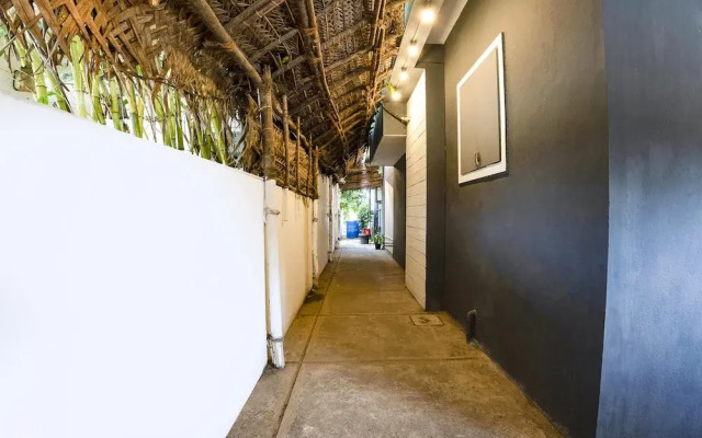 Oyo 24052 Flagship Covelong Residency