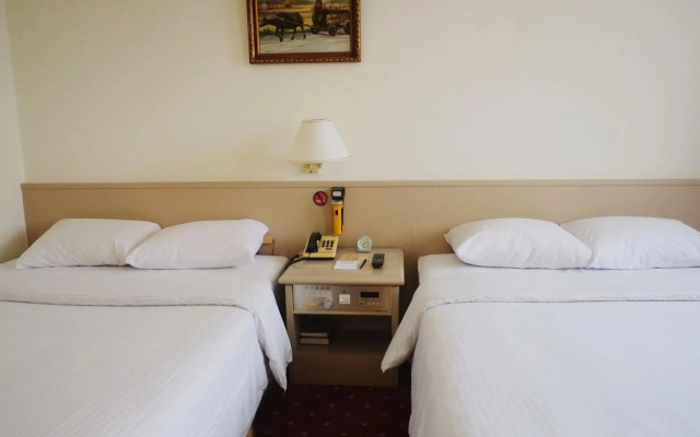 Emperor Hotel
