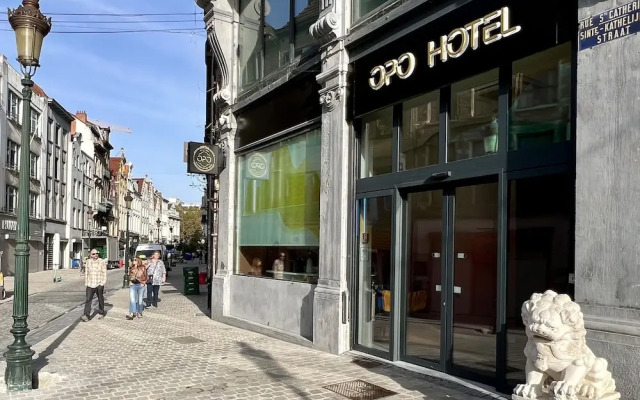 hotelImage