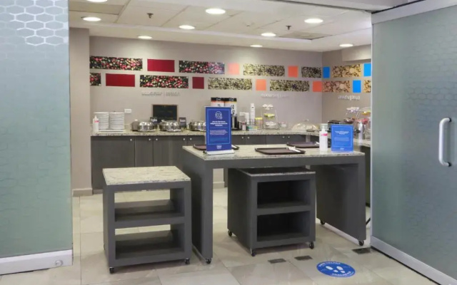 Hampton Inn by Hilton Monterrey-Airport