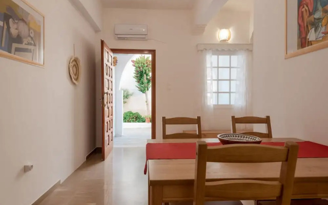 Naousa Central House Paros