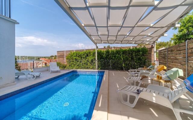 Mila - Private Pool & Seaview - H
