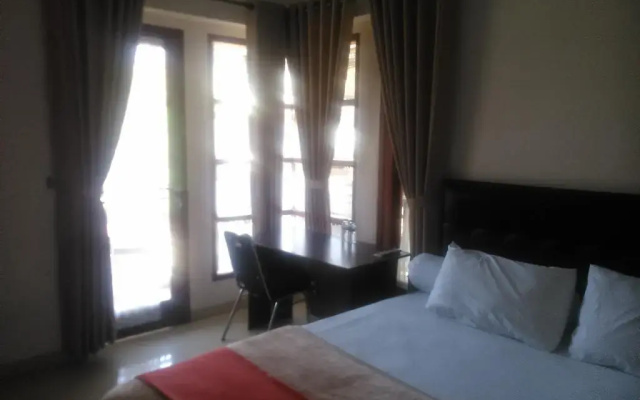 Rumah Sarwestri B&B