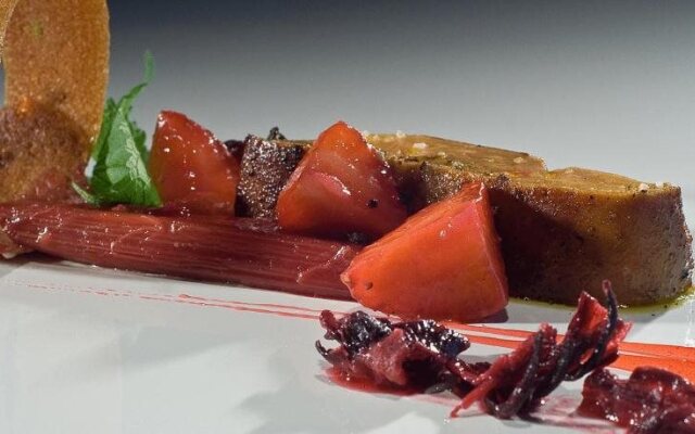 Logis Hôtel Spa Chez Camillou