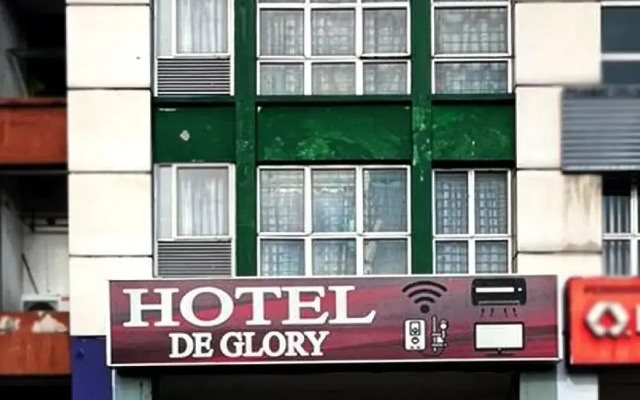 De Glory Hotel USJ 21