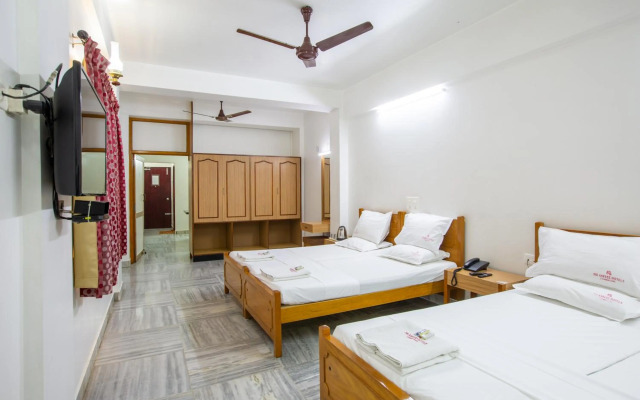Sri Aarvee Hotels