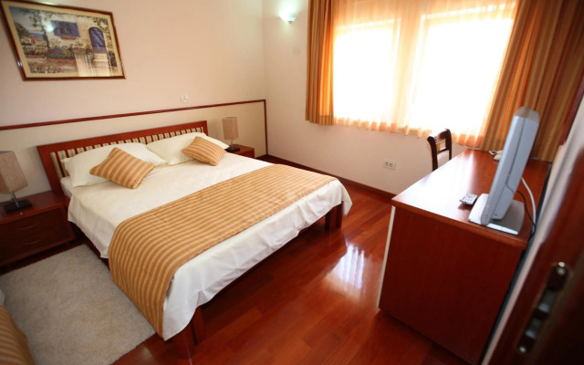 Hotel Trogir Palace