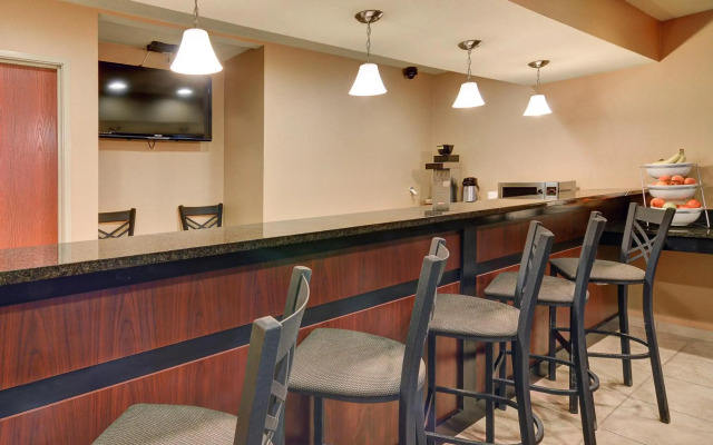 Cobblestone Inn & Suites – Big Lake