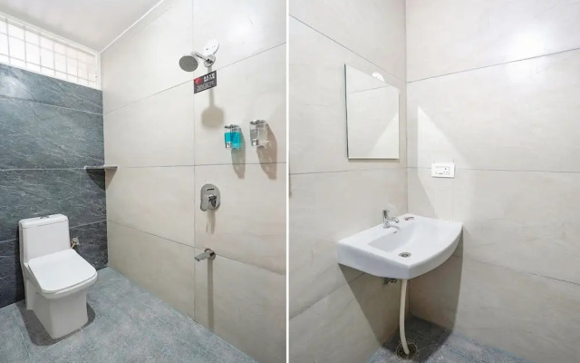 Fabhotel Galaxy Heights