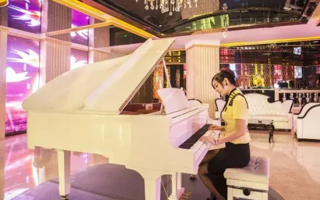 Wuhua Intenational Hotel