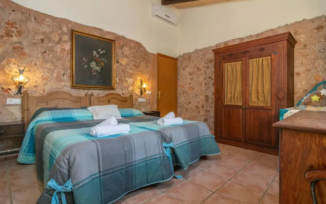 Canaus in Campos With 3 Bedrooms and 2 Bathrooms