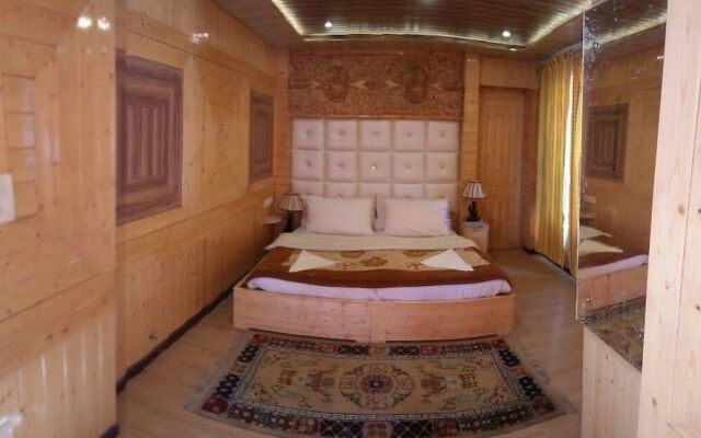 Nezer Homestay