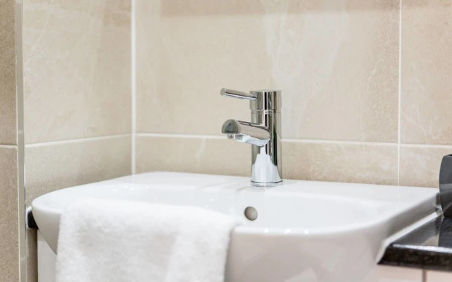 Old Town Stylish Apartment - 5 mins walk to Castle