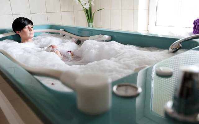 Bursztyn Medical SPA & Wellness