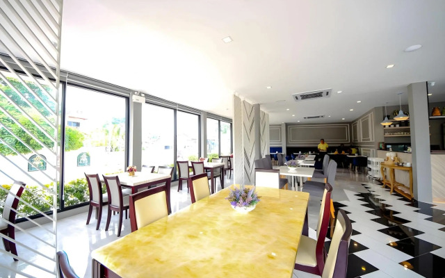 Jasper Hotel Ban Phai